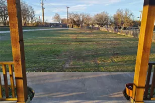 100 E Bluebonnet Dr, Cresson, TX 76035 - Photo 6