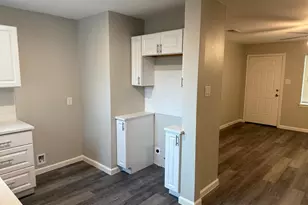 925 Bluewood Dr, Dallas, TX 75232 - Photo 2