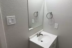 925 Bluewood Dr, Dallas, TX 75232 - Photo 14