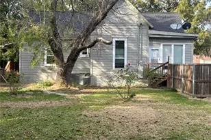 308 E Main St, Whitesboro, TX 76273 - Photo 24