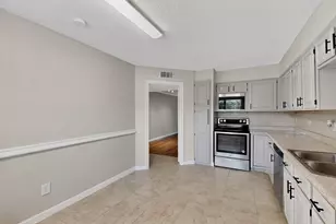 5840 Spring Valley Rd, Dallas, TX 75254 - Photo 16