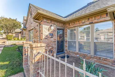 1218 Wooded Trail, Hurst, TX 76053 - Photo 2