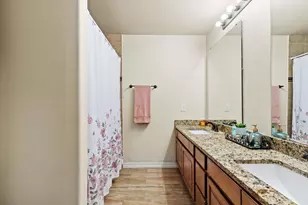 2914 Victorian Forest Dr, Dallas, TX 75227 - Photo 18