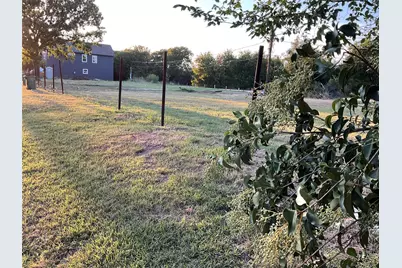 1111 Bell Street, Arlington, TX 76001 - Photo 1