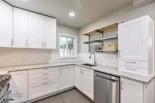 2509 Castle Dr, Clyde, TX 79510 - Photo 16