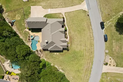 301 Harrison Circle, Van Alstyne, TX 75495 - Photo 6