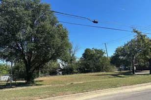 511 SW 5th Ave, Mineral Wells, TX 76067 - Photo 1