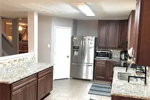 611 Pondview Dr, Cedar Hill, TX 75104 - Photo 8