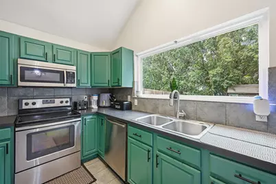 912 S Old Orchard Lane, Lewisville, TX 75067 - Photo 12