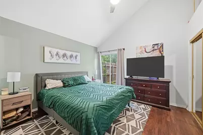 912 S Old Orchard Lane, Lewisville, TX 75067 - Photo 14