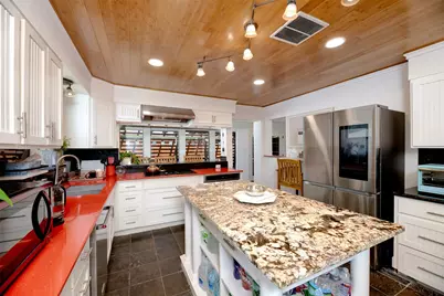 803 Brookhurst Drive, Dallas, TX 75218 - Photo 18