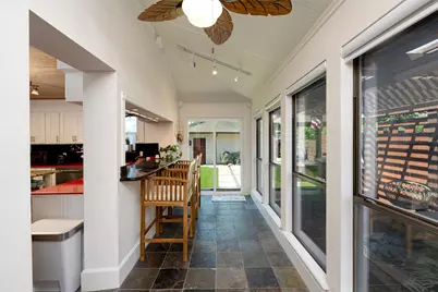 803 Brookhurst Drive, Dallas, TX 75218 - Photo 14