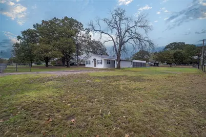469 Vz County Road 1134, Fruitvale, TX 75127 - Photo 2