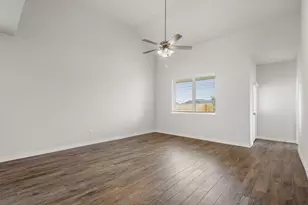 933 Rocket Plane Dr, Fort Worth, TX 76131 - Photo 6