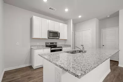 933 Rocket Plane Drive, Fort Worth, TX 76131 - Photo 4