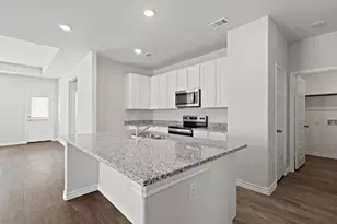 10616 Stag Ln, Fort Worth, TX 76036 - Photo 2