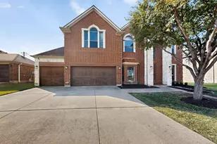 10309 Crowne Pointe Ln, Fort Worth, TX 76244 - Photo 2