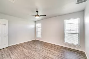 2740 Lexie Ln, Waxahachie, TX 75167 - Photo 16