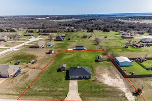 2740 Lexie Ln, Waxahachie, TX 75167 - Photo 2