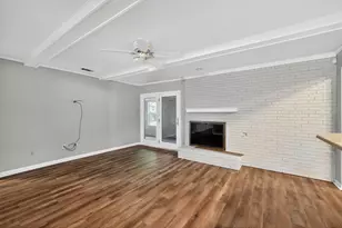 1017 Denmark St, Grand Prairie, TX 75050 - Photo 10