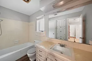 1017 Denmark St, Grand Prairie, TX 75050 - Photo 22