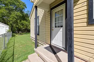 1212 Lewis St, Waco, TX 76705 - Photo 4