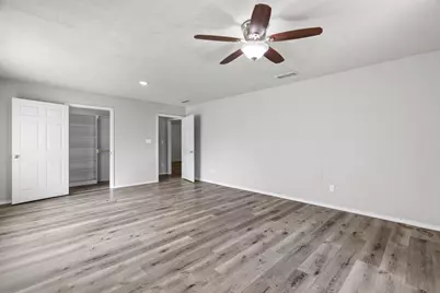 302 W Decatur Street, Chico, TX 76431 - Photo 26