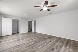 302 W Decatur St, Chico, TX 76431 - Photo 26