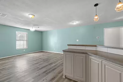 302 W Decatur Street, Chico, TX 76431 - Photo 18