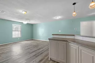 302 W Decatur St, Chico, TX 76431 - Photo 18