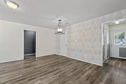 302 W Decatur Street, Chico, TX 76431 - Photo 12