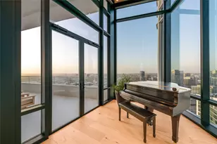 2430 Victory Park Ln, Dallas, TX 75219 - Photo 14