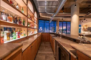 2430 Victory Park Ln, Dallas, TX 75219 - Photo 36