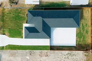 112 E Southbrook Dr, Glenn Heights, TX 75154 - Photo 4