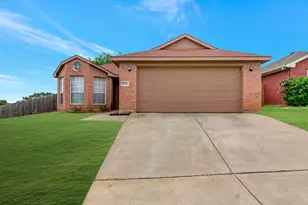 1451 Morrison Dr, Fort Worth, TX 76112 - Photo 2