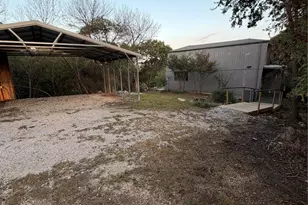 1867 Chaparral Dr, Gainesville, TX 76240 - Photo 4