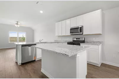 9225 Union Pacific Drive, Fort Worth, TX 76036 - Photo 2