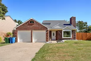 5400 Carriage Ct, Flower Mound, TX 75028 - Photo 2