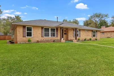 928 Oak Trail, DeSoto, TX 75115 - Photo 2