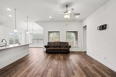 417 Elyse Road, Keene, TX 76059 - Photo 6