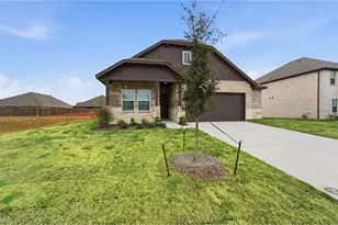 232 Triple Crown Rd, Waxahachie, TX 75165 - Photo 2