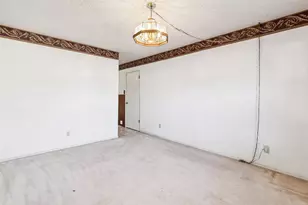 1706 Chip-N-Dale Dr, Arlington, TX 76012 - Photo 4