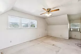 1706 Chip-N-Dale Dr, Arlington, TX 76012 - Photo 18