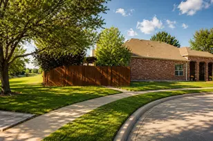 1301 Meadow Ranch Rd, McKinney, TX 75071 - Photo 4
