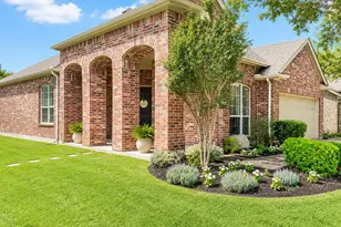 1301 Meadow Ranch Rd, McKinney, TX 75071 - Photo 2