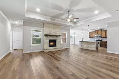 906 Chestnut Grove Drive, Cleburne, TX 76033 - Photo 8