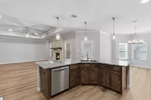 906 Chestnut Grove Dr, Cleburne, TX 76033 - Photo 6