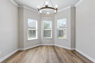 906 Chestnut Grove Dr, Cleburne, TX 76033 - Photo 8