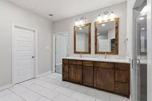 906 Chestnut Grove Dr, Cleburne, TX 76033 - Photo 16