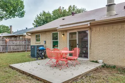 1821 Heidelberg Drive, Fort Worth, TX 76134 - Photo 22